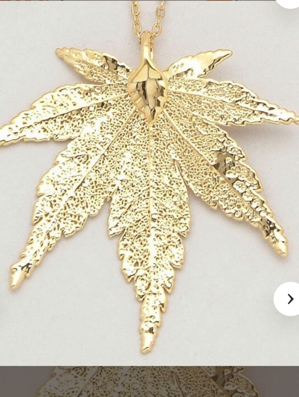 #77 Gold Filled Leaf Pendant Necklace - Picture 3 of 4